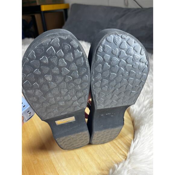 Brighton Flirty Platform Flip Flops Womens size 8 Black with Silver Brave Hearts - Picture 10 of 11